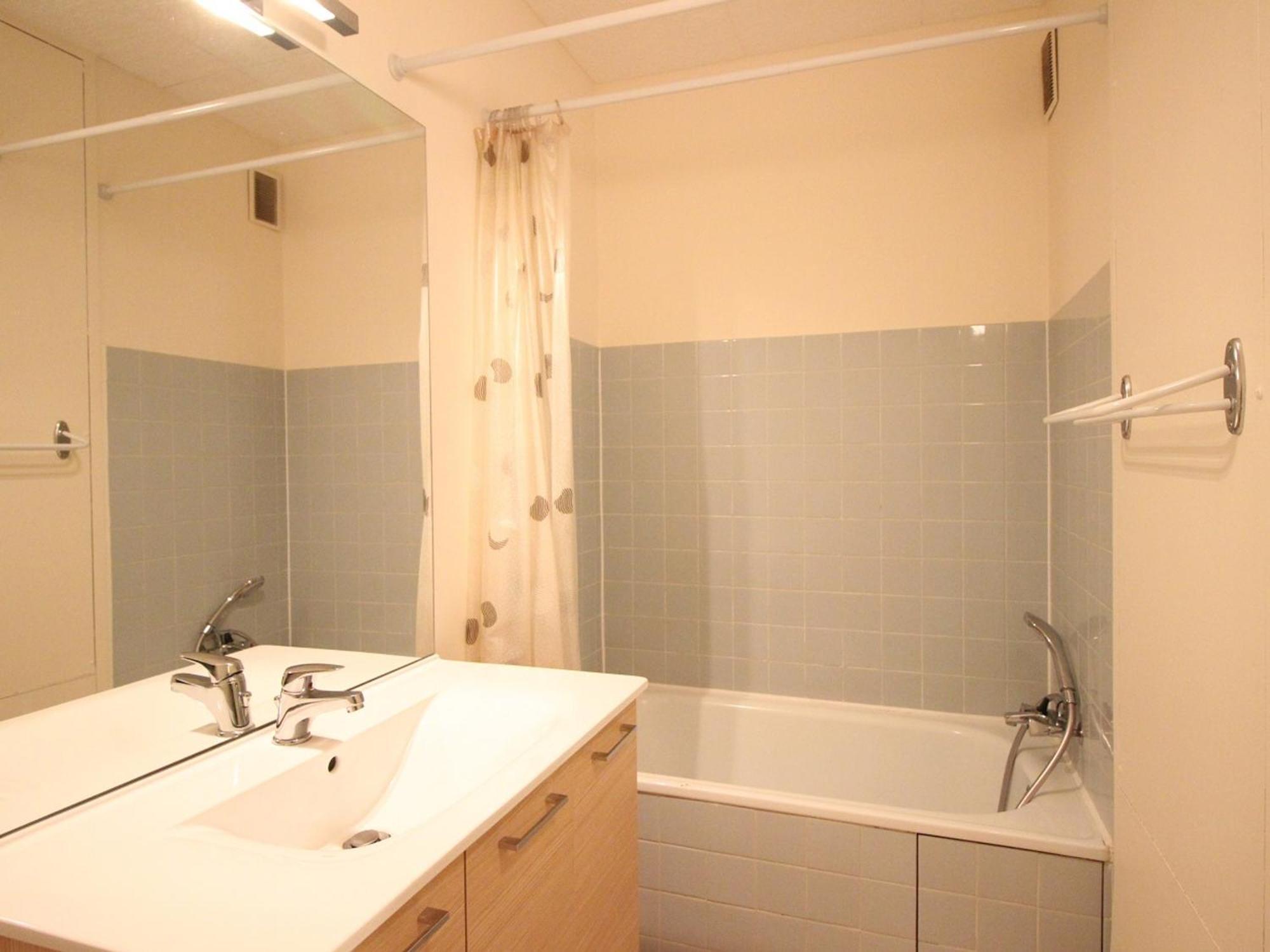 Duplex Central 90M² Avec Parking, 2 Chambres, 6 Couchages, Proche Thermes, Wifi Inclus - Fr-1-415-136 勒蒙多尔 外观 照片